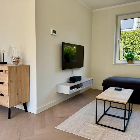 Holiday home Huebsches In - Fusslaeufig Zum Und Zentrum Ouddorp