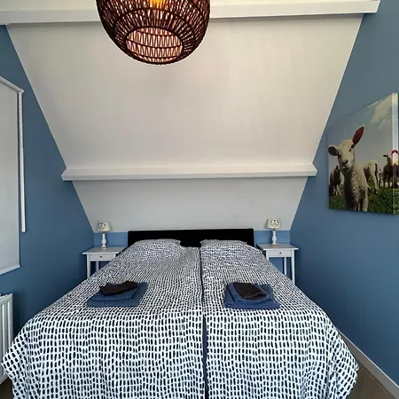 Holiday home Huebsches In - Fusslaeufig Zum Und Zentrum Ouddorp